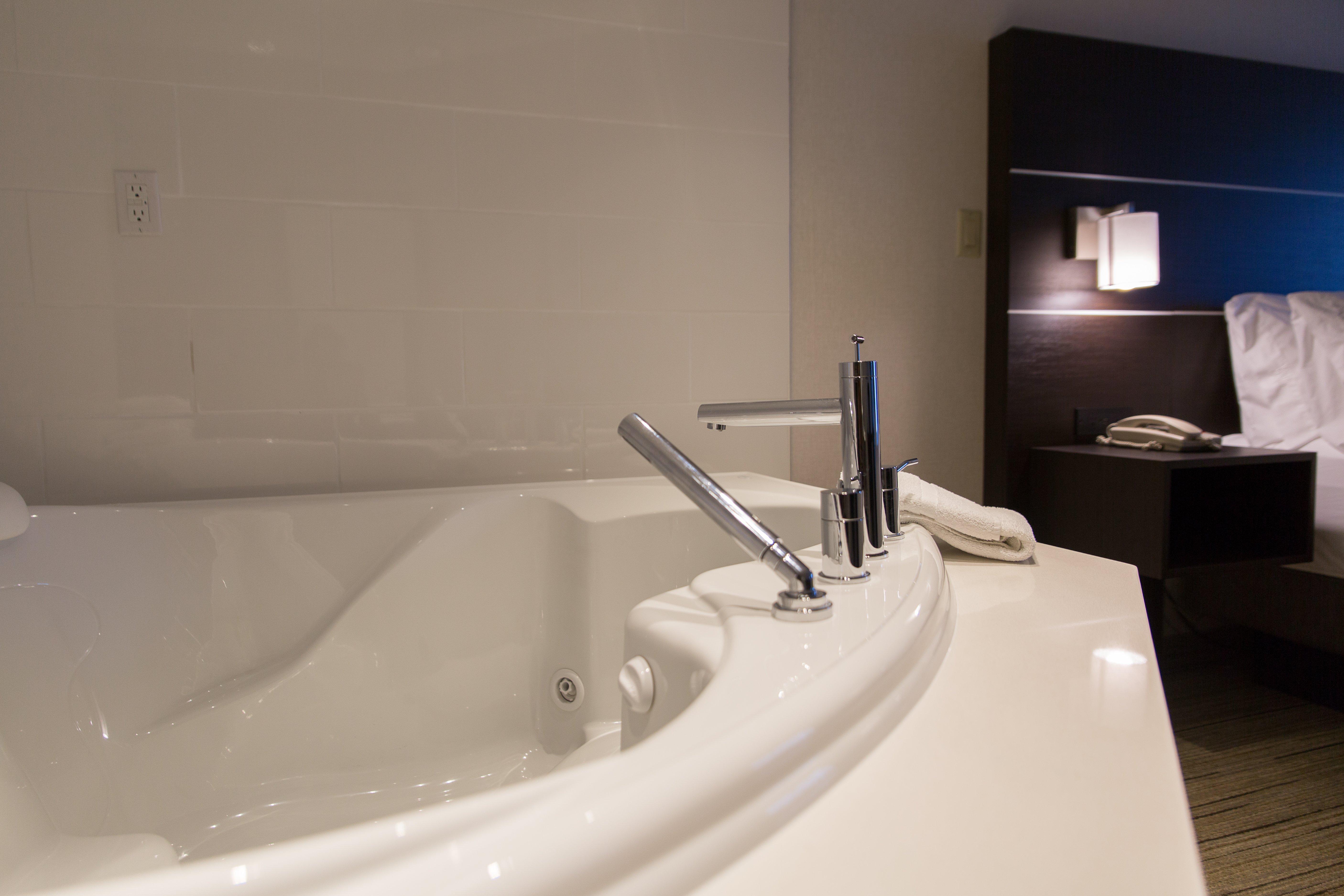 Express By Ihg Hotel 2*
